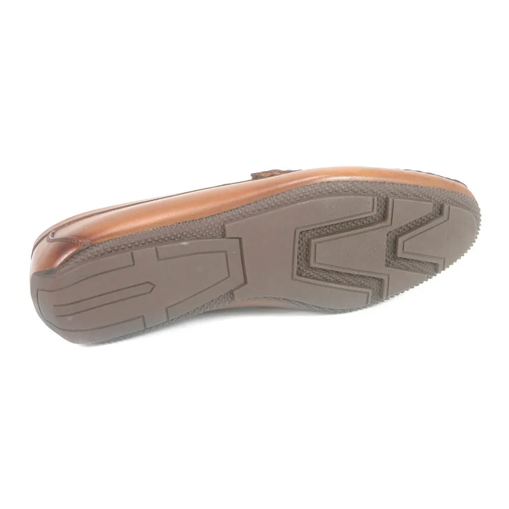 Sigotto Uomo Tan Soft Leather Driving Loafer with V Logo