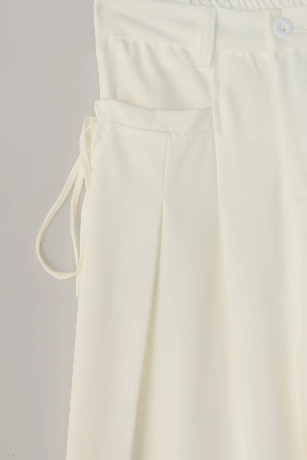 White Wide Fit-Flat Pocket Korean Pants